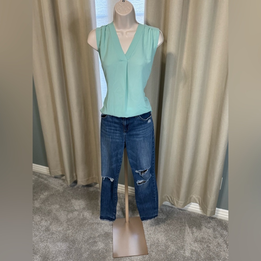 Joe’s Jeans Skinny Distressed Size 31 (fits 10 best) - Picture 2 of 15